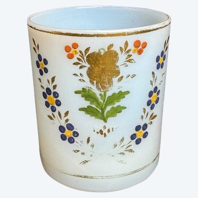 Jean-Baptiste Desvignes, Becher Aus Opalinum Mit Blumendekor