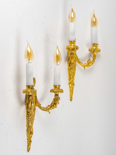 Coppia di appliques in ormolu in stile Luigi XVI Aux Termes de Femmes 1850-1870 ca.