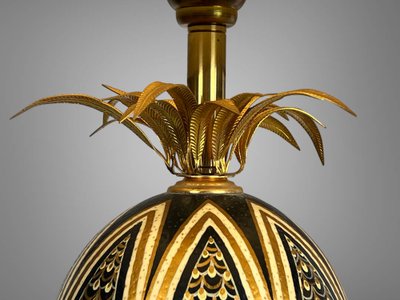 MAISON CHARLES ( im Geschmack von ) PAIRE DE LAMPES EN LAITON ET OEUF D'AUSTRUCHE
