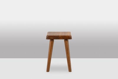 Pierre Chapo. Pair of stools in natural blond elm. Circa 1970. LS6494509P