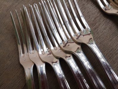 12 art deco silver-plated dessert forks Felix Frères silverware