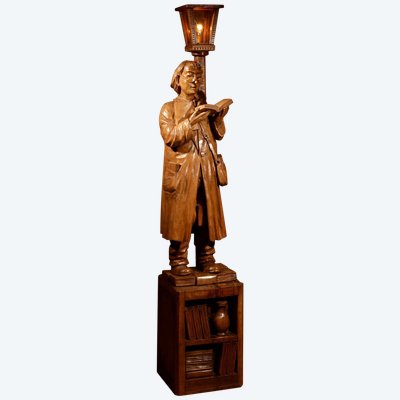 An amusing sculpture of a Ukrainian bibliophile/bookworm.