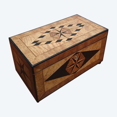 Teedose, tea caddy.