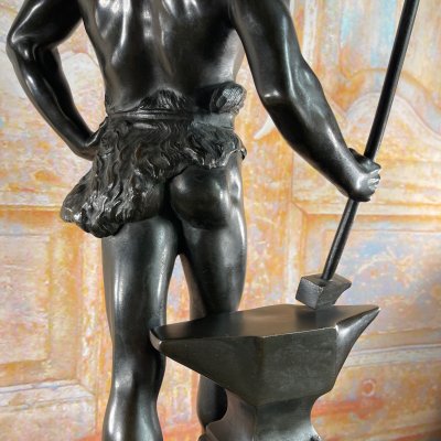 Große Bronzestatue "Die Arbeit" unterzeichnet Maurice Constant - 60 cm - Frankreich, 20. Jahrhundert