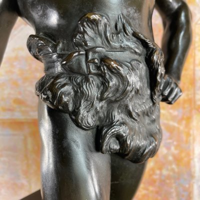 Große Bronzestatue "Die Arbeit" unterzeichnet Maurice Constant - 60 cm - Frankreich, 20. Jahrhundert