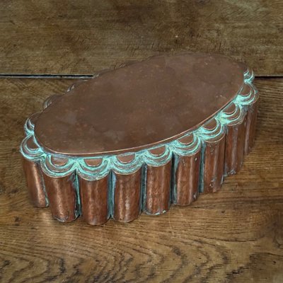Moule à gâteau de grande taille en cuivre Saint-Cloud 1845
