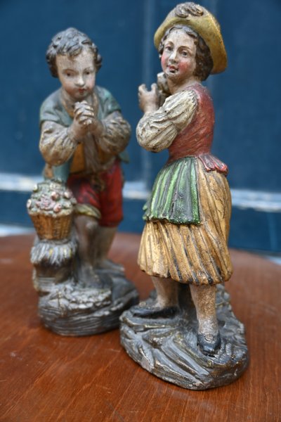 Pair of statues in 18th-century polychrome terracotta