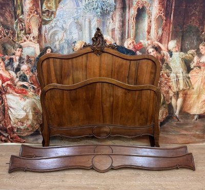 Lit de centre Style Louis XV En Noyer  