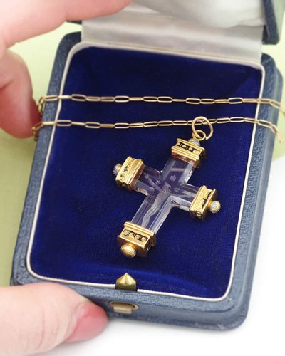 Croix 17e intaille cristal de roche en or 22k, pendentif croix ancienne, christ en intaille