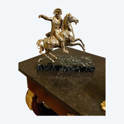 Scultura in bronzo dorato raffigurante Napoleone Bonaparte su un cavallo rampante Fine del XIX secolo