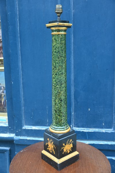 pied de lampe en fonte peinte du XIX