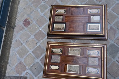 Deux rares plaques en paésine  XVII