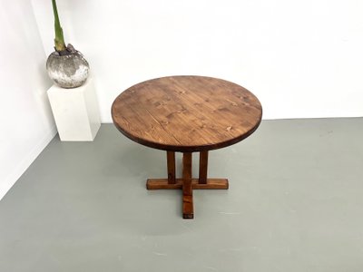 Occasional" round pine table Les Arcs