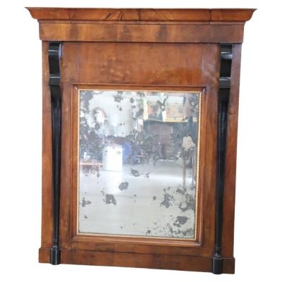 Specchio da parete in legno di noce, inizio XIX secolo