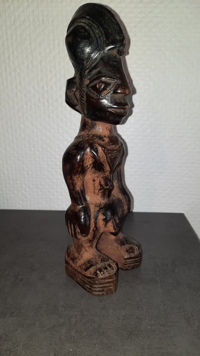 Ibedji male statuette
