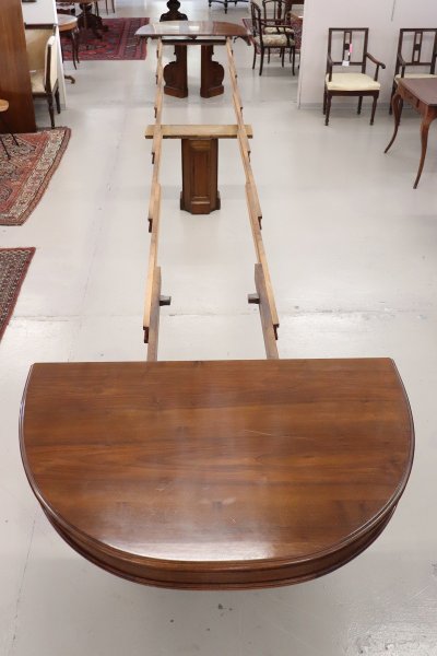 Table à manger ovale à rallonge en noyer du 19e siècle, longueur Mt 7.80
