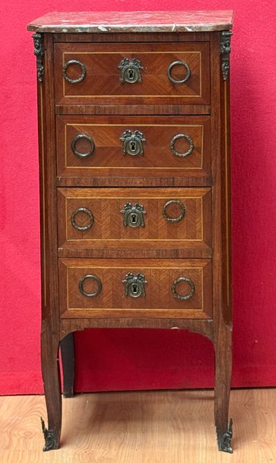 Chiffonnier 