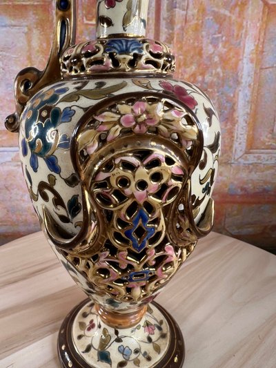 Orientalist openwork earthenware vase signed Josef Steidl - Vienna, late 19th century