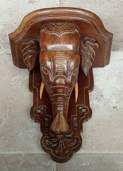 Ancienne console d applique étagère éléphant bois sculpté 