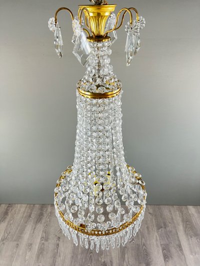 Lampadario a cesto in cristallo e bronzo dorato, stile Luigi XVI, fine XIX secolo