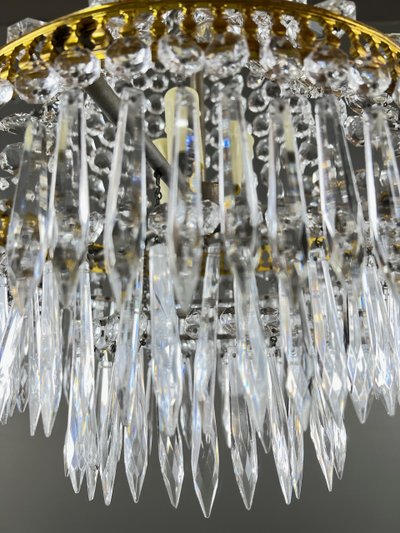 Lampadario a cesto in cristallo e bronzo dorato, stile Luigi XVI, fine XIX secolo