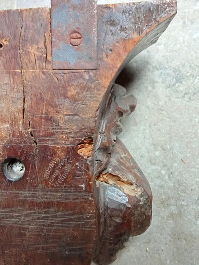 Ancienne console d applique étagère bois sculpté style néo gothique 
