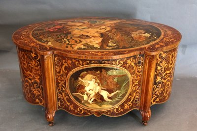 Large marquetry box