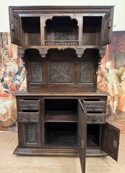 Cabinet Style Renaissance En Bois Sculpté vers 1850