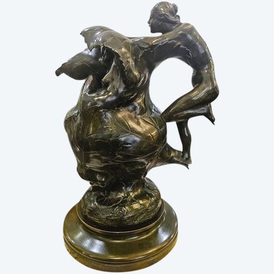 Jean Coulon Bronzeskulptur "Weinblätter Und Nymphen"