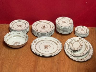 Royal Doulton Service