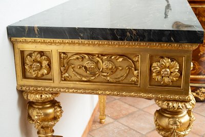 Console napolitaine ancienne Louis XVI en bois doré et sculpté. Époque XVIIIe siècle.