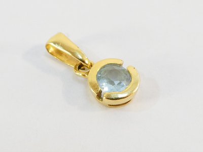 Pendente e orecchini con acquamarina in oro 750/1000