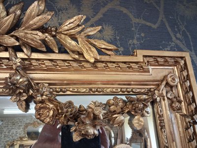 Specchio del XIX secolo con ghirlande 181 x 111
