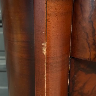 Cassettone in mogano fiammato Art Déco a 5 cassetti