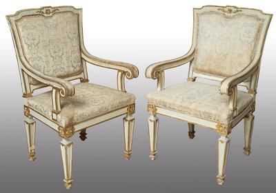 Salon de style Louis XVI en bois laqué et doré, 20siècle