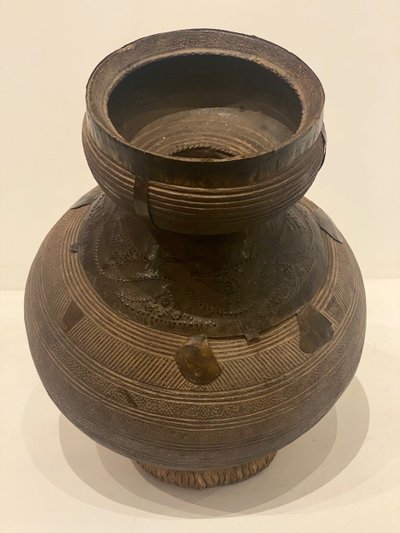 Jarre ancienne NUPE du Nigeria Terre cuite