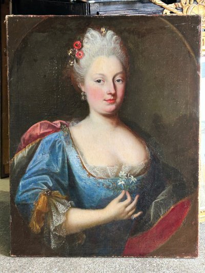 Portrait Of An Elegant Woman Oil On Canvas 18th century period