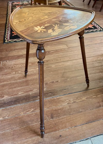 Art Nouveau pedestal table signed Gallé
