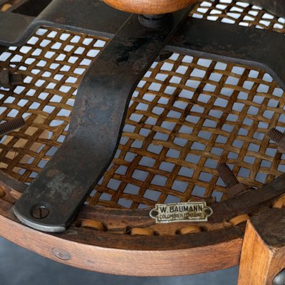 KINDERFRISEURHOCHSTUHL GESTEMPELT BAUMANN AUS DEN 1900ER JAHREN
