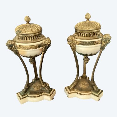 Paar Cassoletten mit Parfümbrenner
