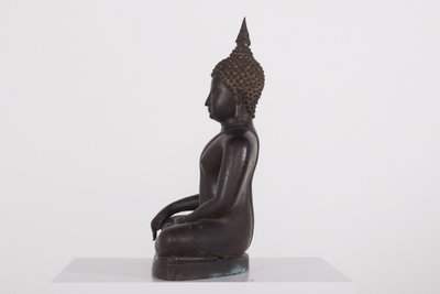 Shakyamuni Buddha in bronze