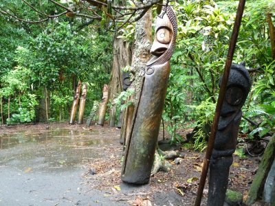 Slotted drum, Traditional Oceanian Instrument, Tribal Art, Pacific sculpture, 235 cm