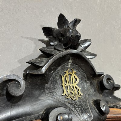 Magnifique paire de lits anciens sculptés du XIXe siècle