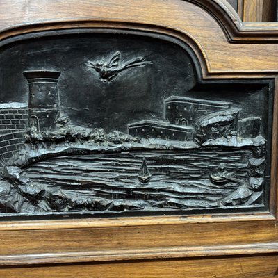 Magnifique paire de lits anciens sculptés du XIXe siècle