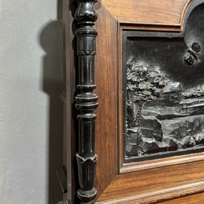 Magnifique paire de lits anciens sculptés du XIXe siècle