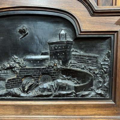 Magnifique paire de lits anciens sculptés du XIXe siècle