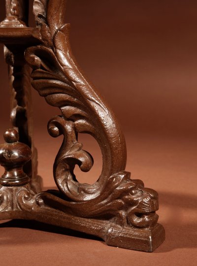 Di interesse per la farmacia: un rarissimo e grandissimo mortaio in bronzo.