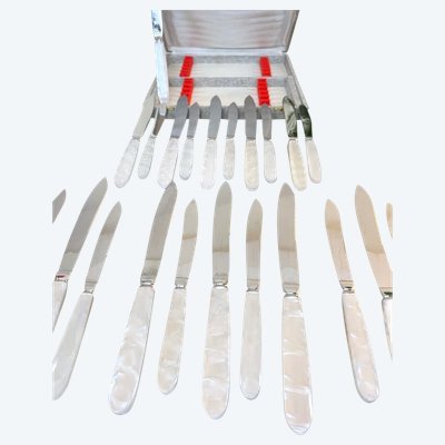 12 Vintage table knives and 12 dessert knives - Mother-of-pearl-effect handles and stainless steel blades