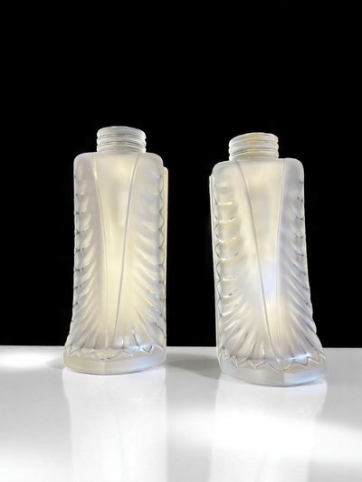 LALIQUE FRANCE PAIR OF MOLDED CRYSTAL "PALME" SCONCES (SIGNED)