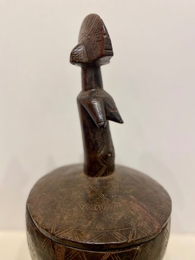 Coupe en bois sculpté MOSSI du Burkina Faso